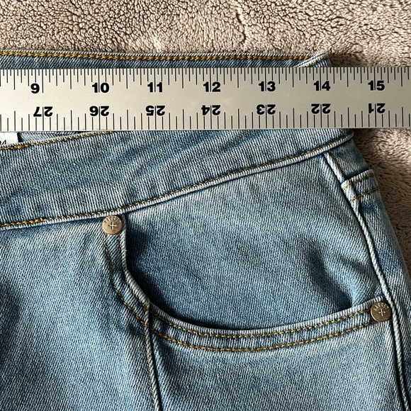 The Ragged Priest Low Rider Bootcut Jeans Size 24 Light Denim Stretch New - Picture 13 of 16